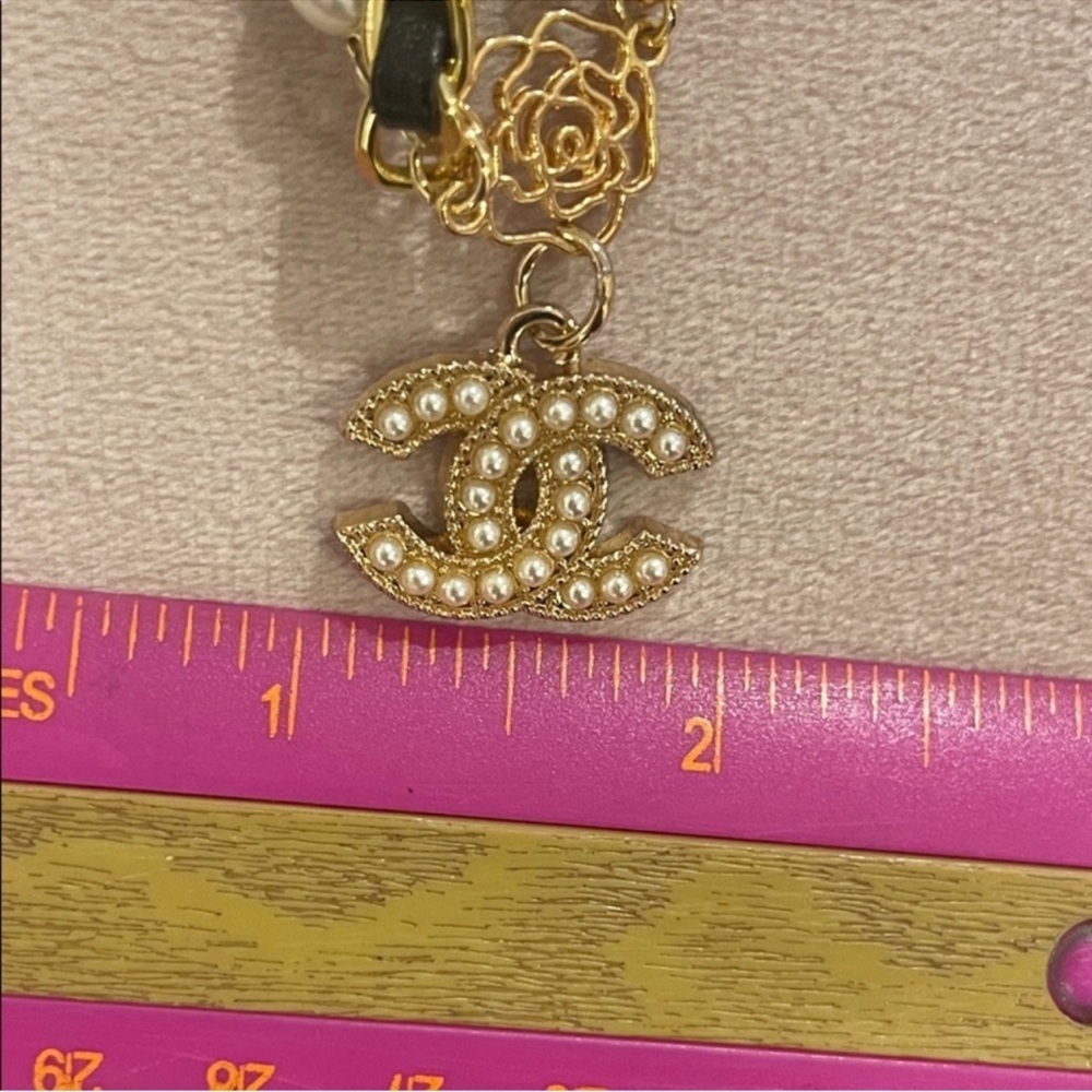 Chanel Gold and Black Link Chain Necklace with Pearl Accents - Picture 9 of 9